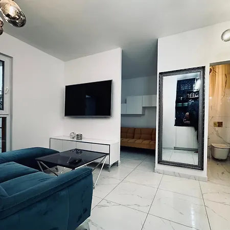 Kolorowe Garbary 22b Z Prywatnym Miejscem Postojowym *